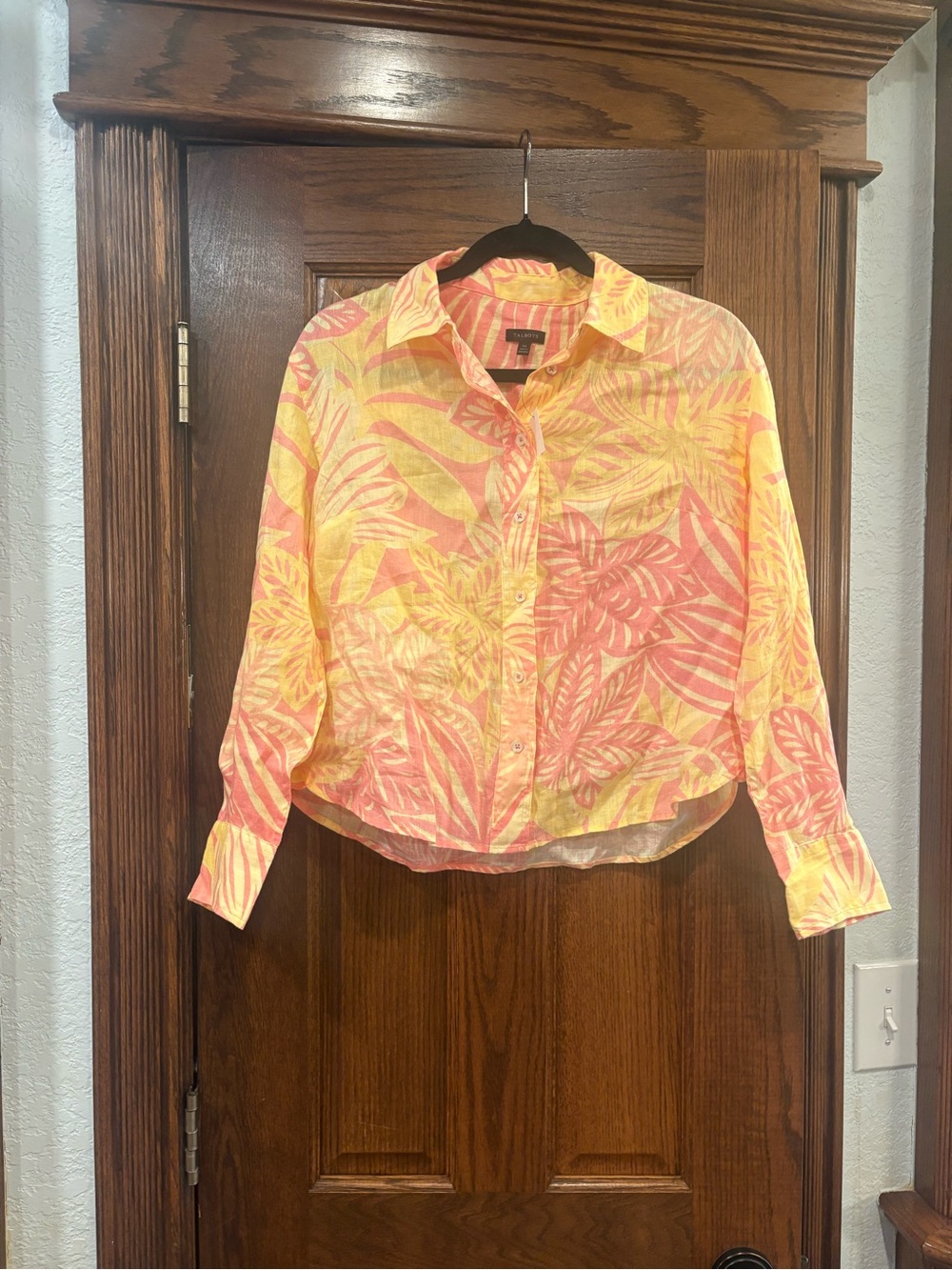 Talbots 100% Linen $99.50 NWT Tropical Leaf Button Down Top XS P2P 20” - Picture 2 of 9